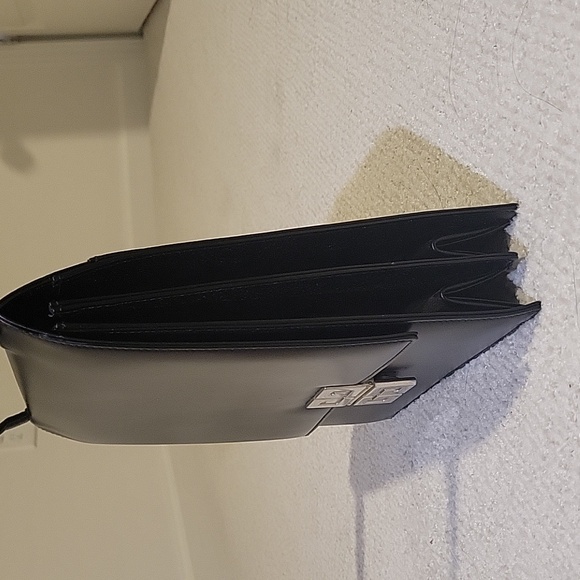 100% authentic Givenchy Handbags Black - Picture 9 of 9